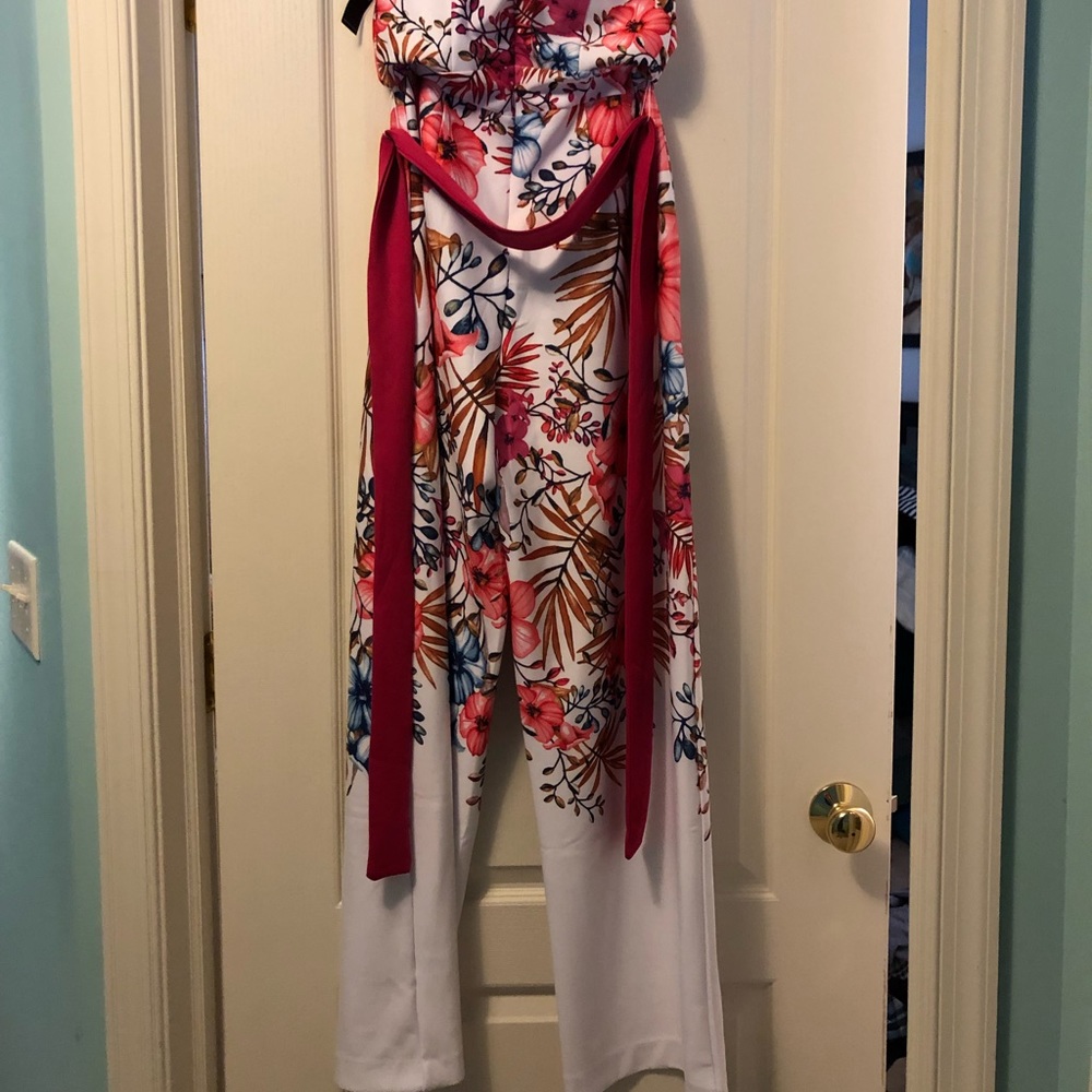 New York & Company Floral jumpsuit - Picture 3 of 5